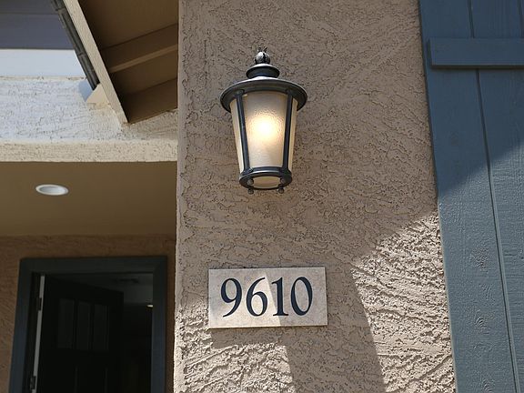 4th image of 9610 S 38th Ln