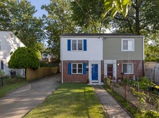 2305 Fairview Ter, Alexandria, VA 22303