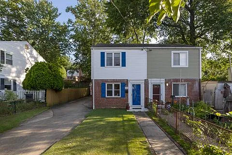 2305 Fairview Ter Photo 1