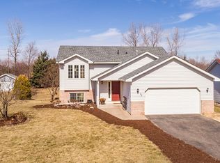 17 Elm St, Lino Lakes, MN 55014