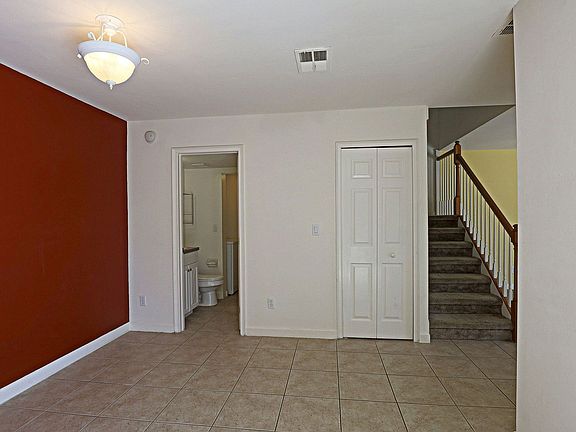 5th image of 1538 Park Meadows Dr APT 3