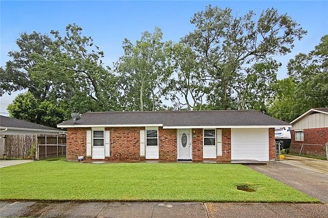 1st image of 2829 Virginia Lee Dr