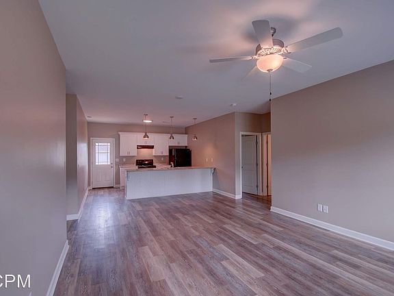 5th image of 110 Blue Heron Way #B