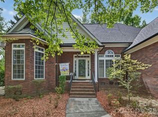 4854 Huddersfield Dr, Harrisburg, NC 28075