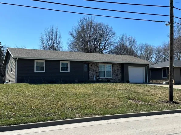 606 W 16th St, Maryville, MO 64468