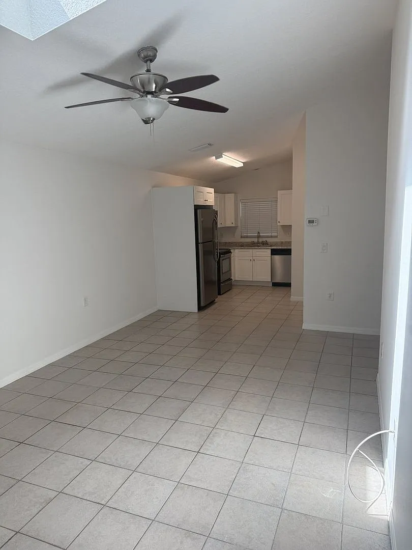 2780 Cypress Dr — Photo 4