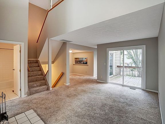 4th image of 7521 Easton Ct #65