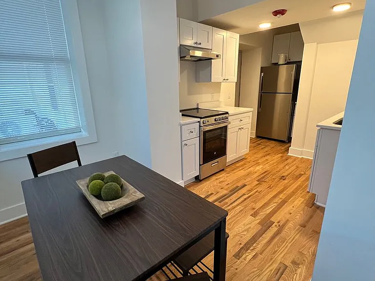 106 E Broad St — Photo 9