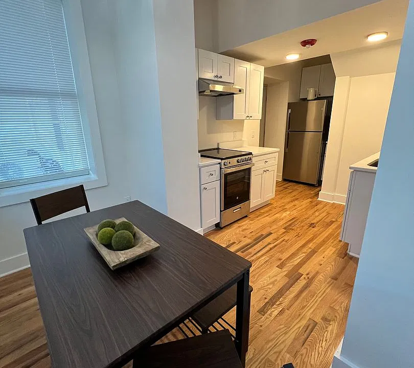 106 E Broad St #2