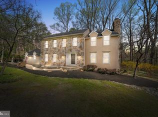 1 Ardmoor Ln, Chadds Ford, PA 19317