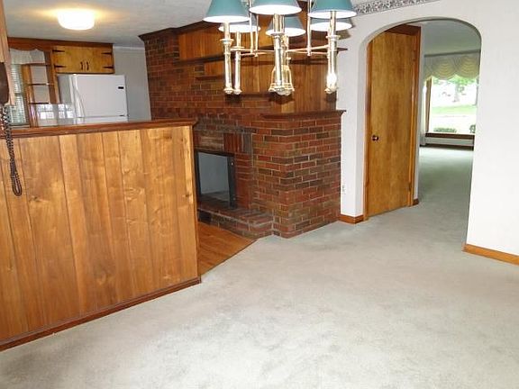 5th image of 41514 Elmwood St