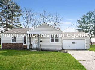 6727 Solon Blvd, Solon, OH 44139