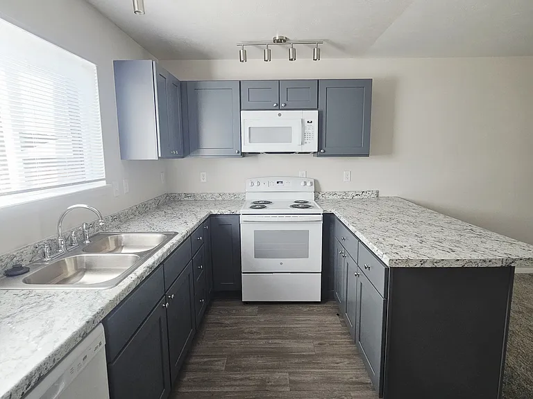 1130 S Reed St #F4 — Photo 11
