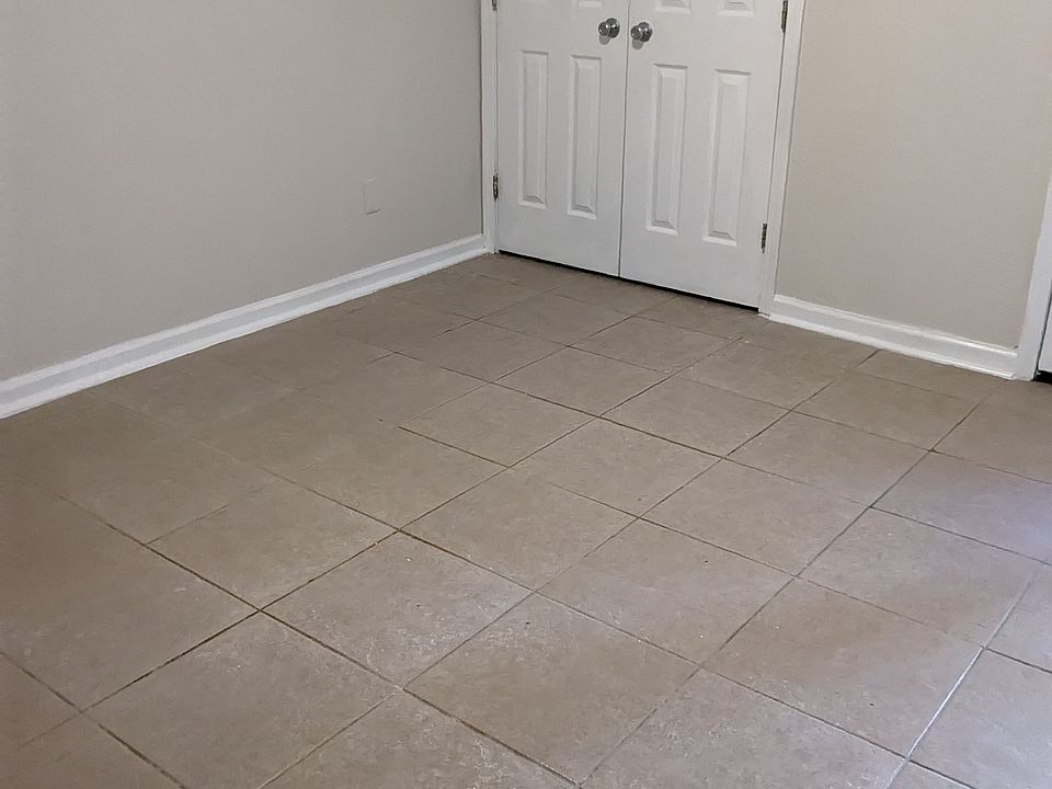 1st image of 2836 Destrehan Ave #D