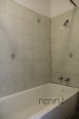 Rented by Rennit Inc. | media 27