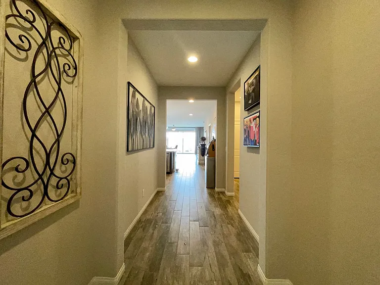 992 Whitworth Ave — Photo 17