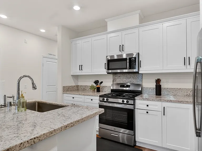 22812 Harvest Mill Cir — Photo 13