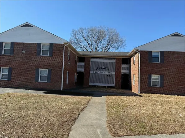 1712 Bainbridge Blvd, Chesapeake, VA 23324