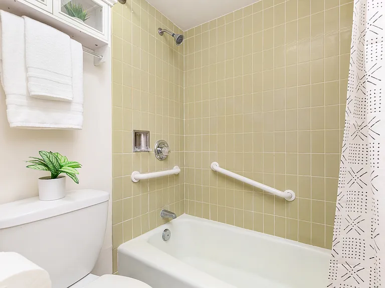 225 Queen St #21D-1-1 — Photo 18