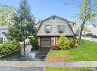 360 Hickory St, Washington Township, NJ 07676