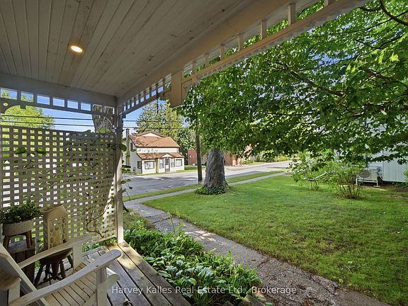 4th image of 27 Ontario St