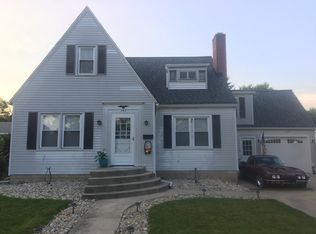 152 W Davis St, Tiffin, OH 44883