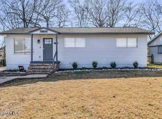 108 1/2 Southdale Dr, Starkville, MS 39759