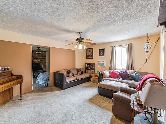 5th image of 1728 McEvoy Ln