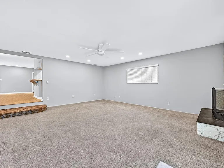 4913 Premiere Ave — Photo 22