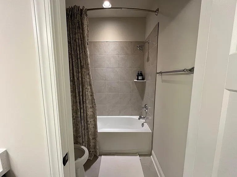 324 Bayberry Ln — Photo 33