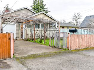 7685 SE Henderson St, Portland, OR