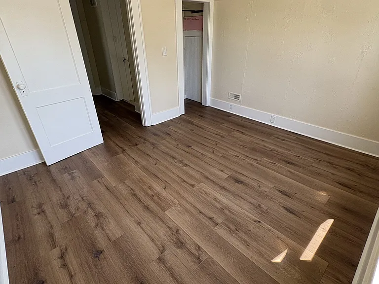543 Saint Charles St — Photo 14