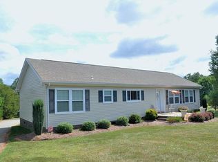 424 Pressly Farm Rd, Stony Point, NC 28678