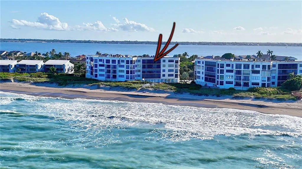 2 bed, 2.0 bath, 1227 sqft, $3,500 — Photo 1