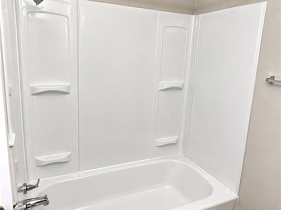 5th image of 11215 E 51st St