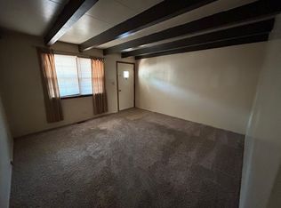 528 Henrietta St APT 5, Pekin, IL 61554