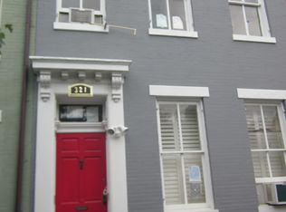 321 C St SE #4, Washington, DC 20003