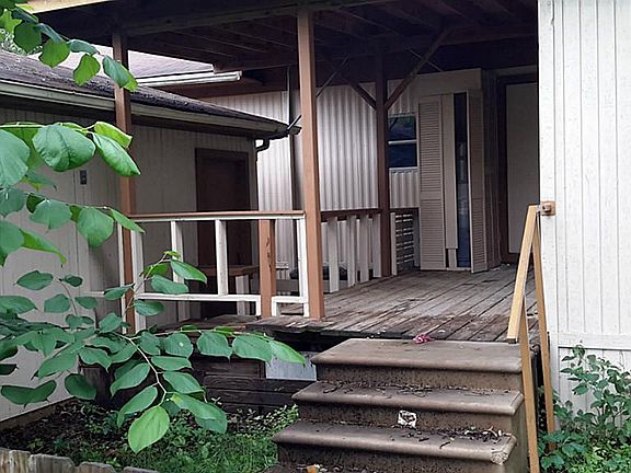 3rd image of 245 Lakewood Dr