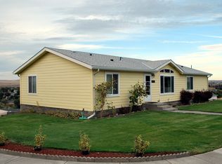 42 Cliff St, Umatilla, OR 97882