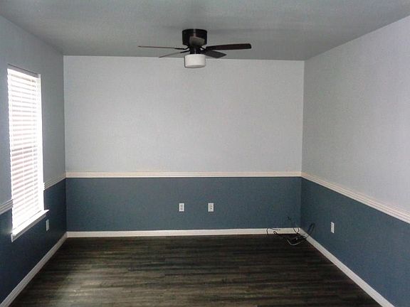 3rd image of 307 E Brockett St