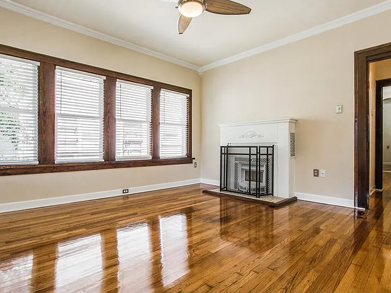 1227 Kings Hwy #B — Photo 3