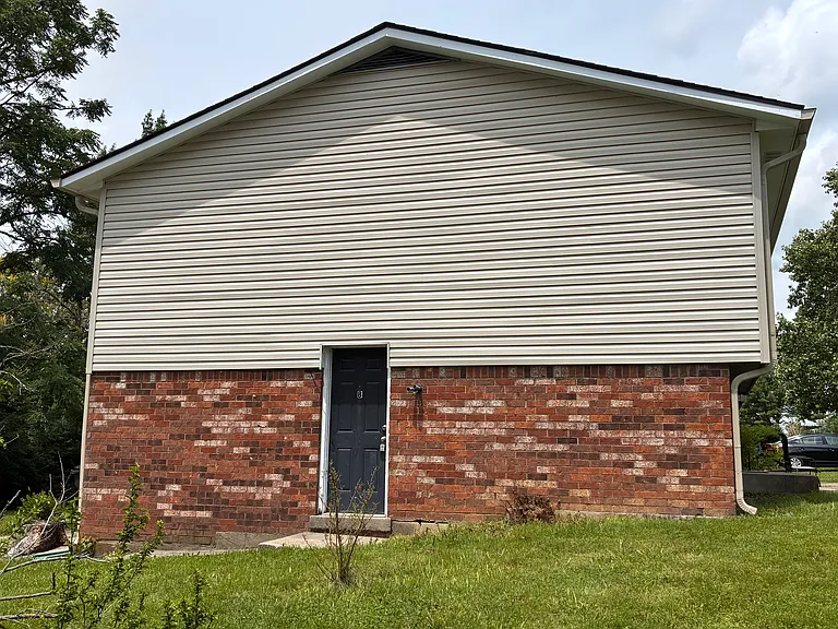 3199 Yellowstone Pkwy #B — Photo 2