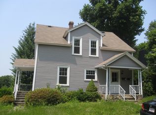 5 Wakefield St APT 2, Worcester, MA 01605