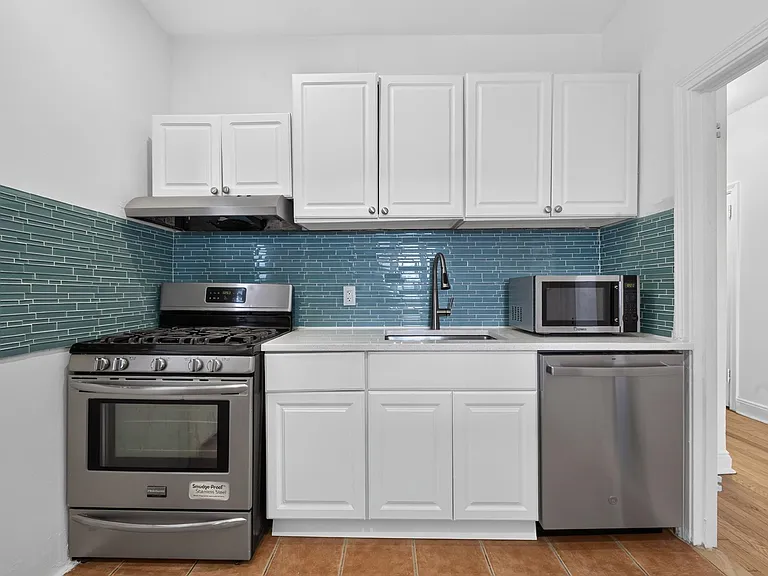 108 Palisade Ave #A2 — Photo 10