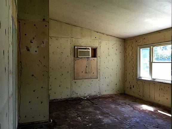 5th image of 213 Prentice Dr