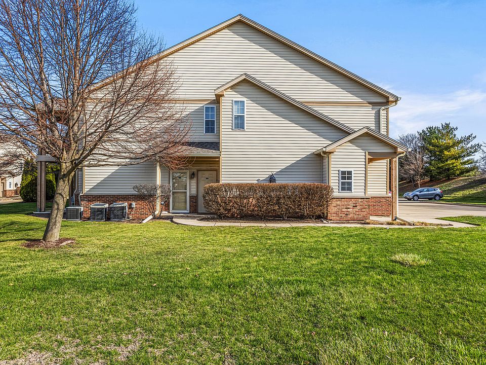 1st image of 3604 Thornhill Dr #3604