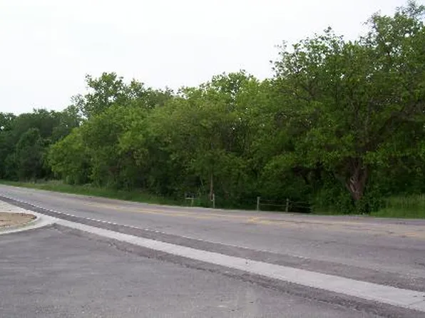 59 Highway Dr, Antioch, IL 60002