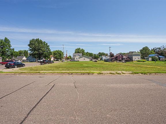 3rd image of 205 E 1st Avenue