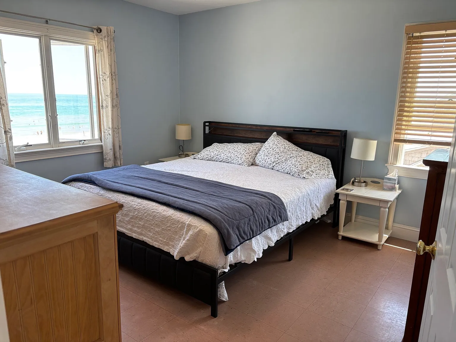 5 bed, 2.0 bath, 1624 sqft, $4,250 — Photo 4