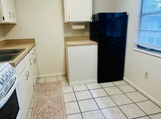2901 NW 14th St #5, Gainesville, FL 32605